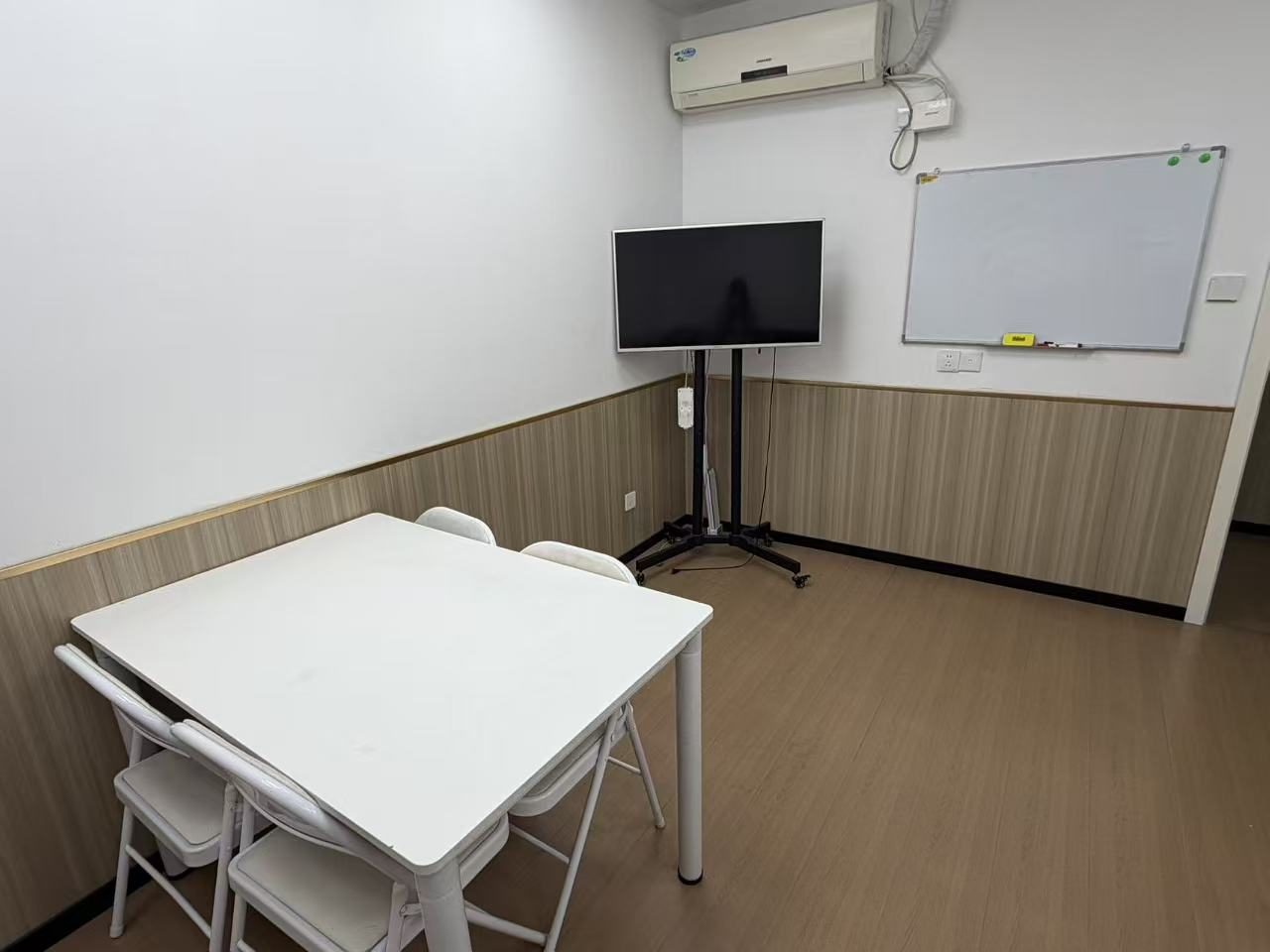 练字和写作业怎么排时间才不打架|正心格练字校区环境实拍